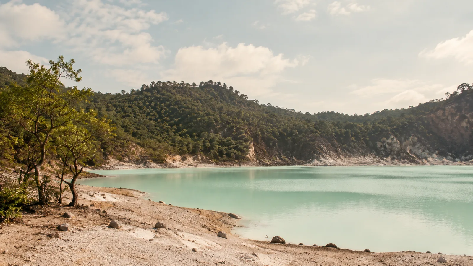 Kawah Putih